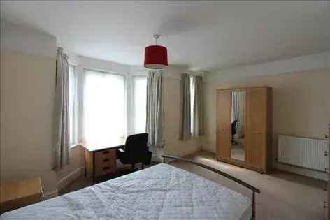 4 Bedroom Student House Southampton