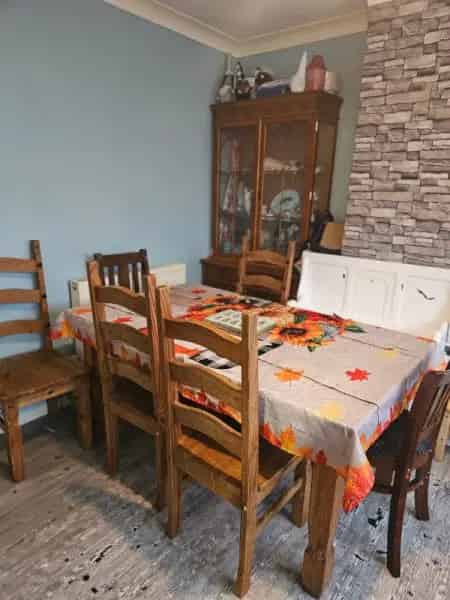 3 Bed House with Large Garden and Driveway Potential Near Schools