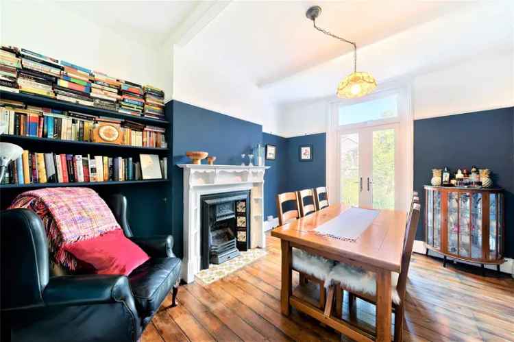 4 Bedroom Edwardian House Near Wallington High Street
