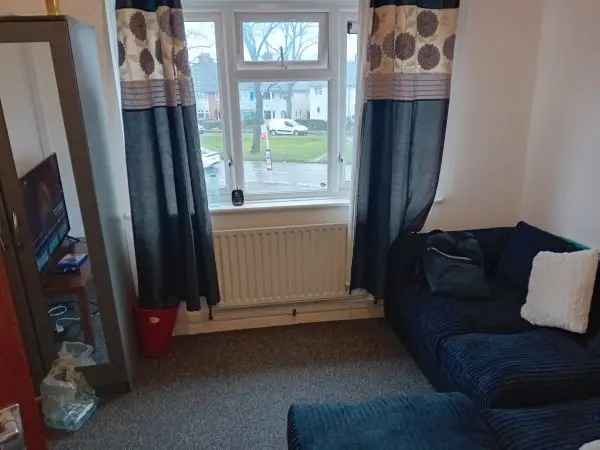 Flat For Rent in Birmingham, England