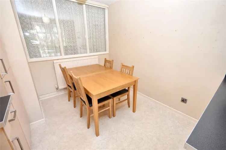 House For Sale in Leeds, England