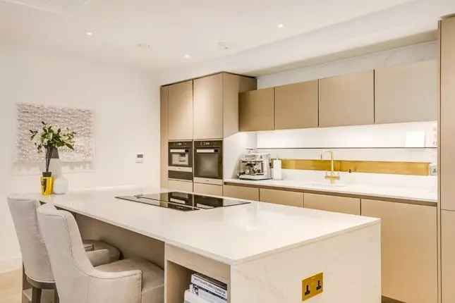 Flat for sale in Belsize Lane, Belsize Park, London NW3