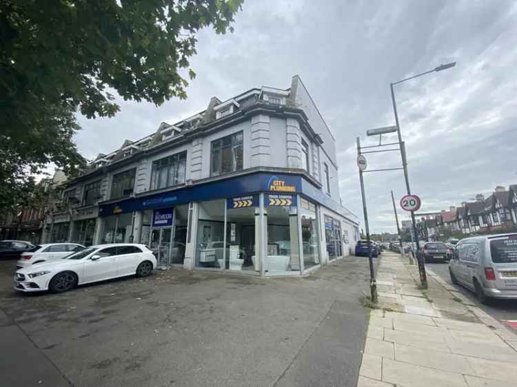 3361 sq ft Retail Space Showroom Trade Counter Prominent Unit