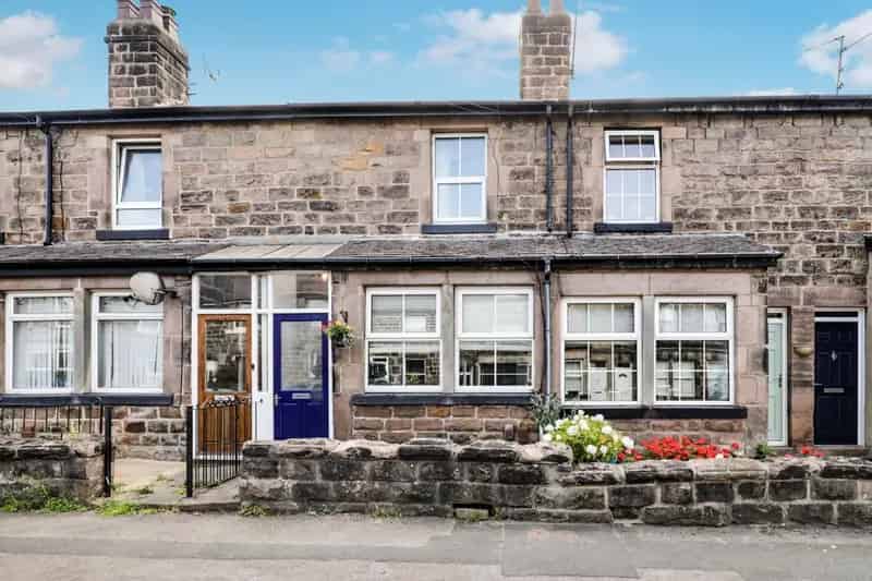 2 Bedroom House For Sale in Harrogate