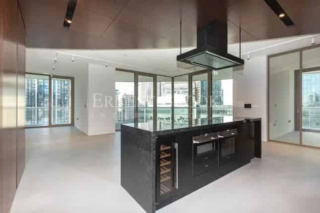 Luxury 3-Bedroom Loft Apartment Canary Wharf South Dock Views