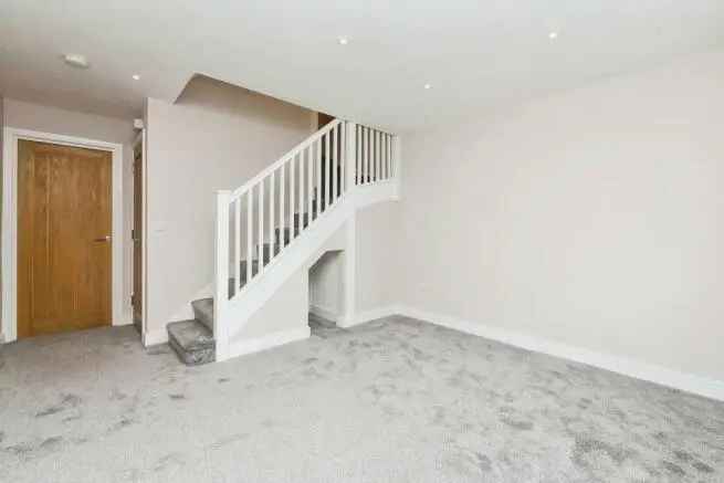 3 Bedroom Semi Detached House Easton Available Now
