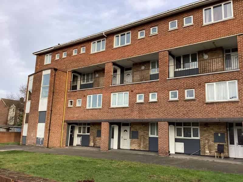 3 Bedroom Maisonette To Rent