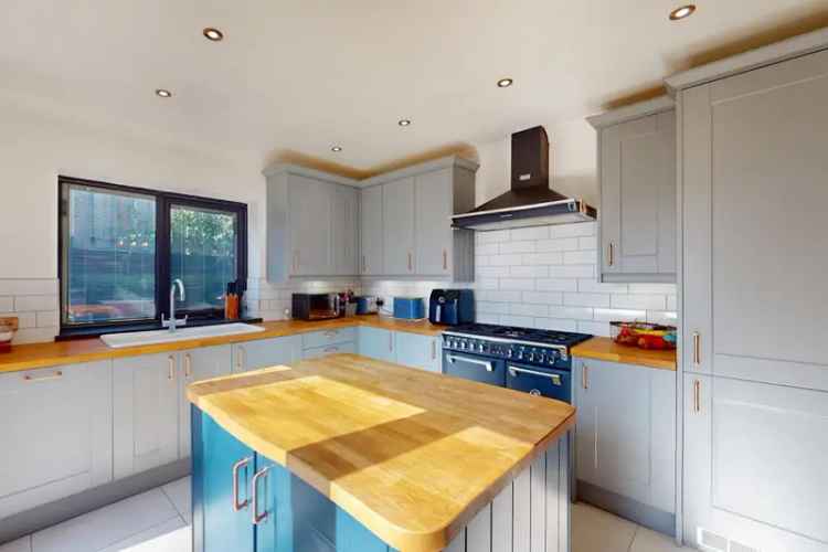 Stunning 4-Bed Semi-Detached Home in Rhiwbina