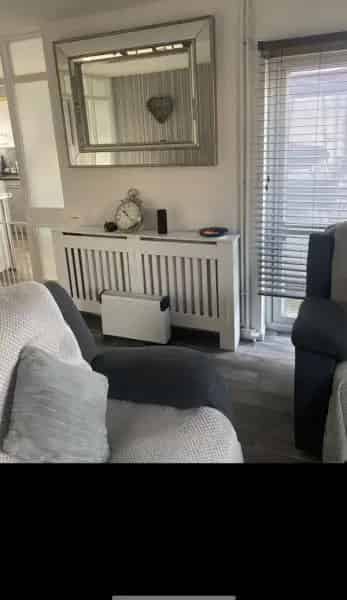 3 Bed House Near Staple Tye Schools and Splash Park