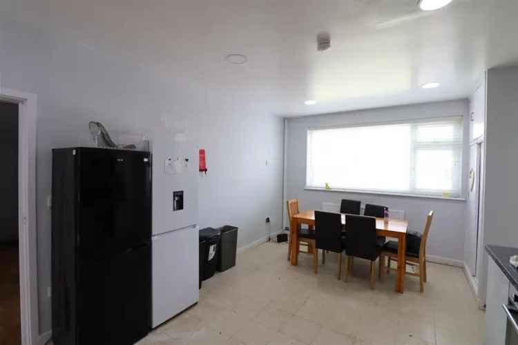 6 Bedroom House to Rent