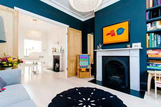 Four Bedroom Family Home Victoria Park London