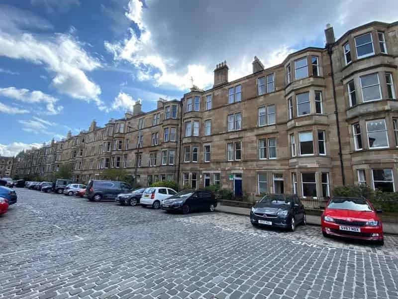 3 Bedroom HMO Flat to Rent in Edinburgh Marchmont