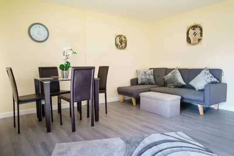 1 Bedroom Flat To Rent Available 11072025