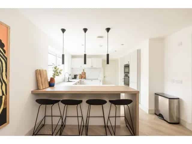5 Bedroom Detached House For Sale in Calderwood