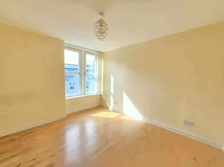 2-Bedroom Flat George Street Aberdeen Top Floor Freehold