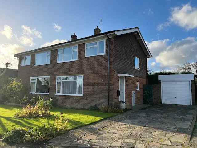 3 bedroom semi-detached house for sale