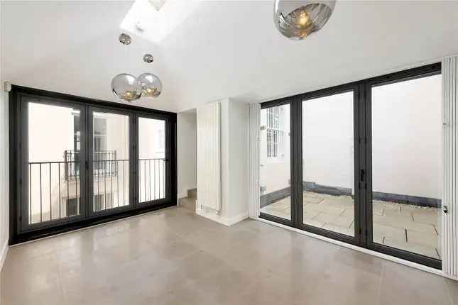 Flat to rent in Eaton Place, Belgravia, London SW1X