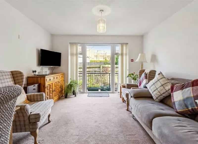 Well Appointed Blackheath Apartment with Private Balcony