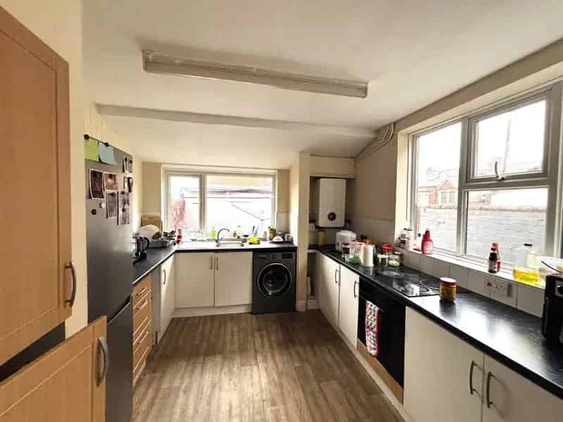 5 Bedroom Student House Near St Lukes and Streatham Campuses