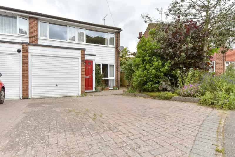 3 Bedroom Semi-Detached House For Sale Near Village Centre