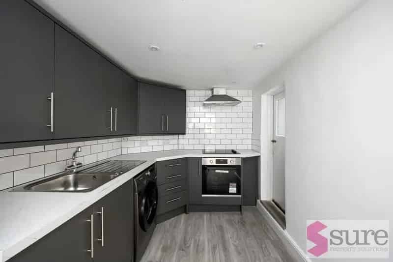 1 Bedroom Ground Floor Maisonette To Rent