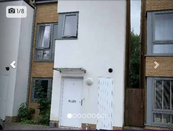 3 Bedroom Townhouse Richmond Borough New Build Great Schools Transport Links