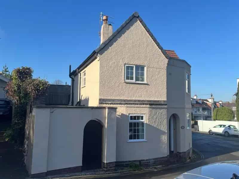 3 Bedroom House for Sale in Clifton Village