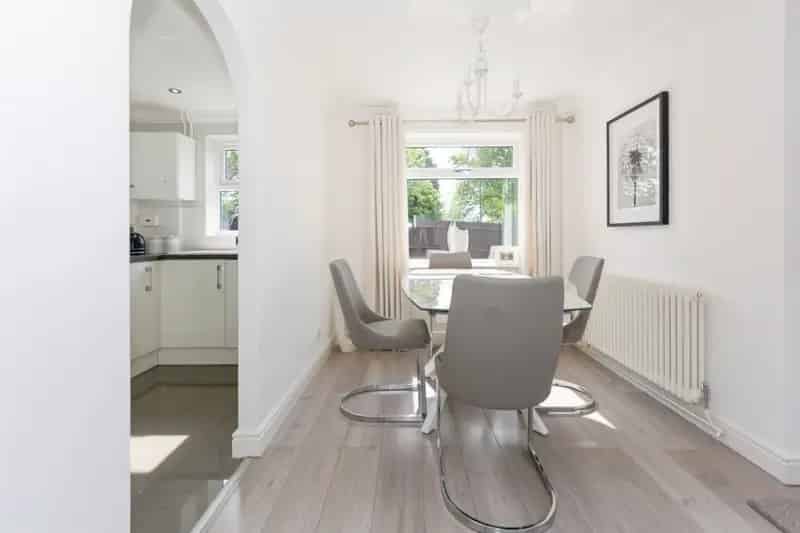3 Bed Detached House Bartley Green Near Amenities Schools and M5