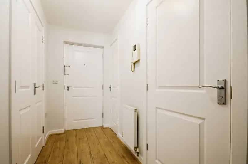 One Double Bedroom Ground Floor Apartment - Ideal First Time Buy or Investment