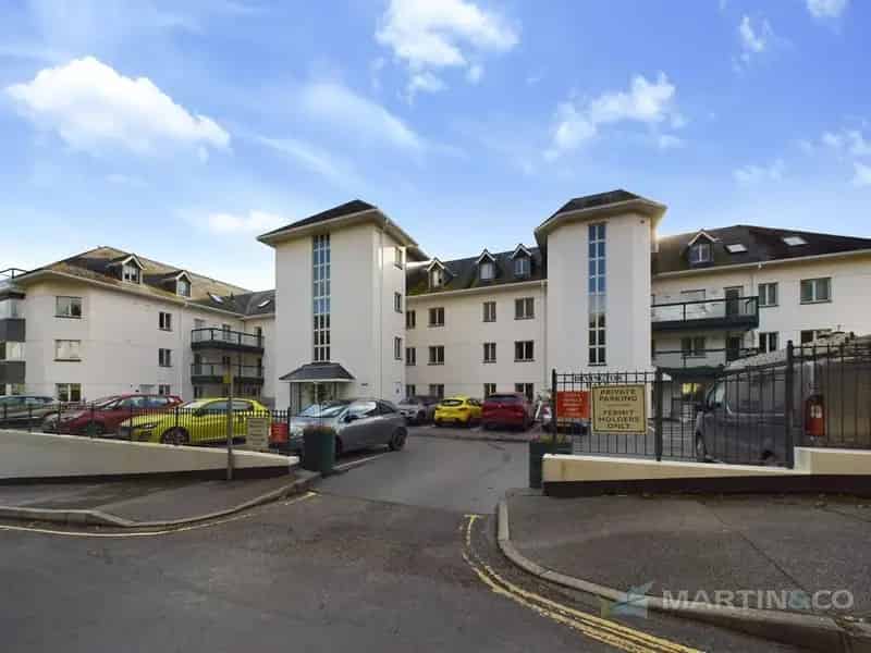 2 Bedroom Apartment to Rent City Centre