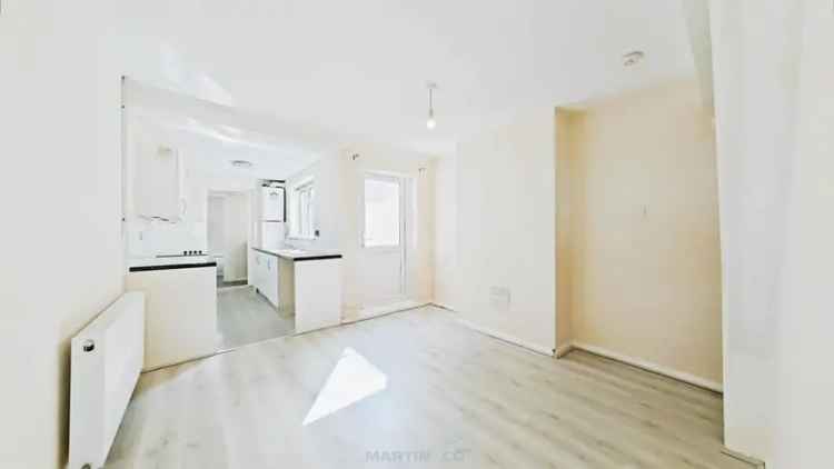 3 Bedroom House For Sale 751 SQ FT
