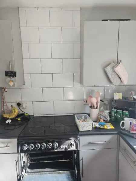 House For Rent in Leeds, England