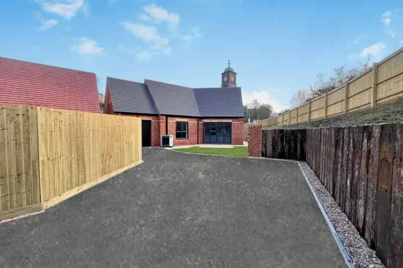 Executive Gated Development Mansfield Bungalows Maisonettes Apartments