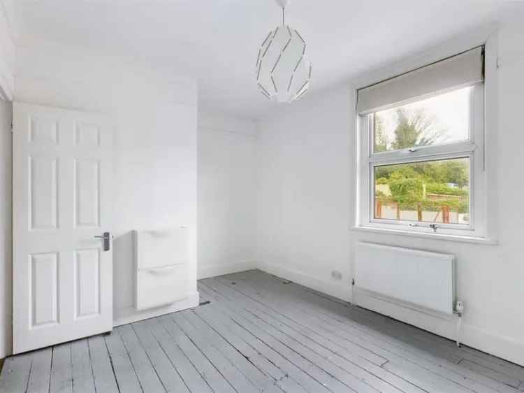 2 Bedroom Terraced House For Rent