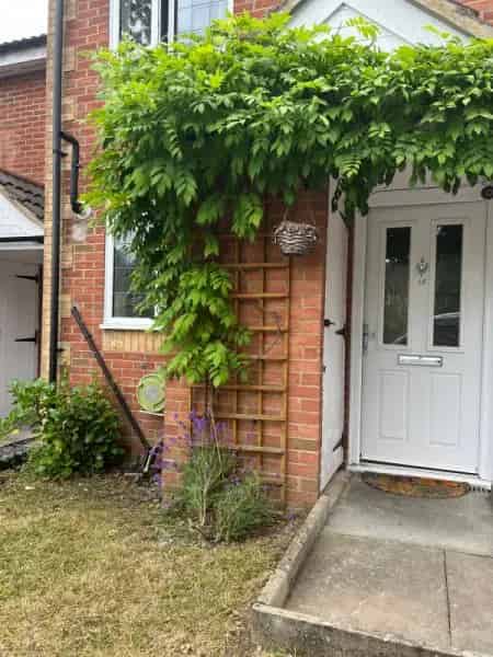 2 Double Bedroom House with Garden