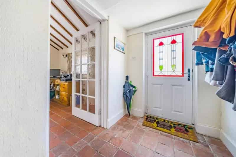 3 Bed Detached House for Sale Spacious Family Home