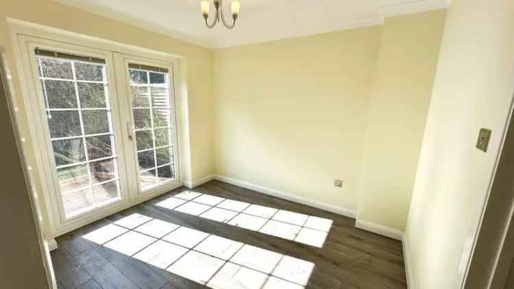 4 Bedroom Detached House for Sale Near Snuff Mills