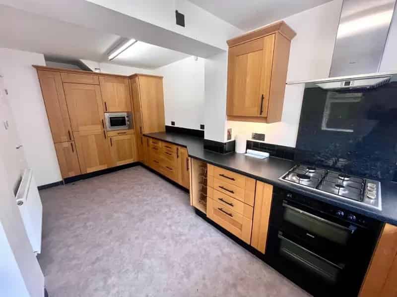 3 bedroom House
 To Let