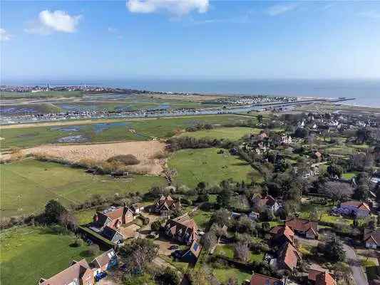 Manor Close, Walberswick, Southwold, Suffolk, IP18 6UQ | Property for sale | Savills