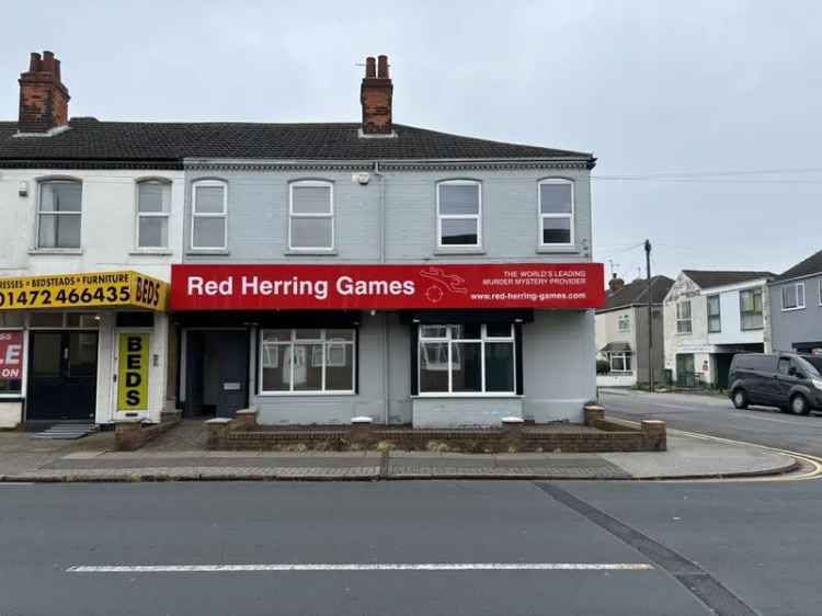 Office For Sale in 7-9, Alexandra Road, Grimsby, England