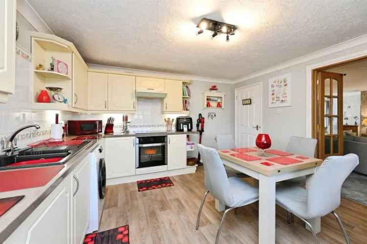 Spacious Dersingham Duplex Apartment with Two Bathrooms and Parking