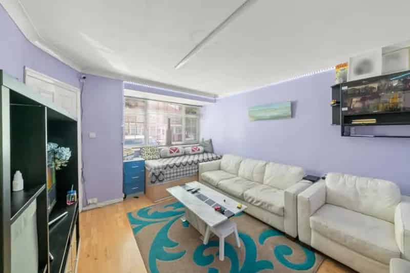 2 Bed House for Sale North Hayes
