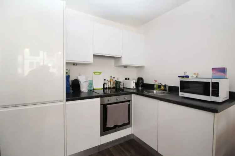 Liverpool Waterfront Studio Apartment For Sale