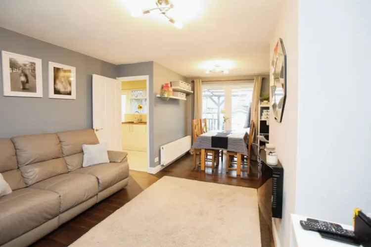 3 Bedroom Mid Terrace House Cwmbran