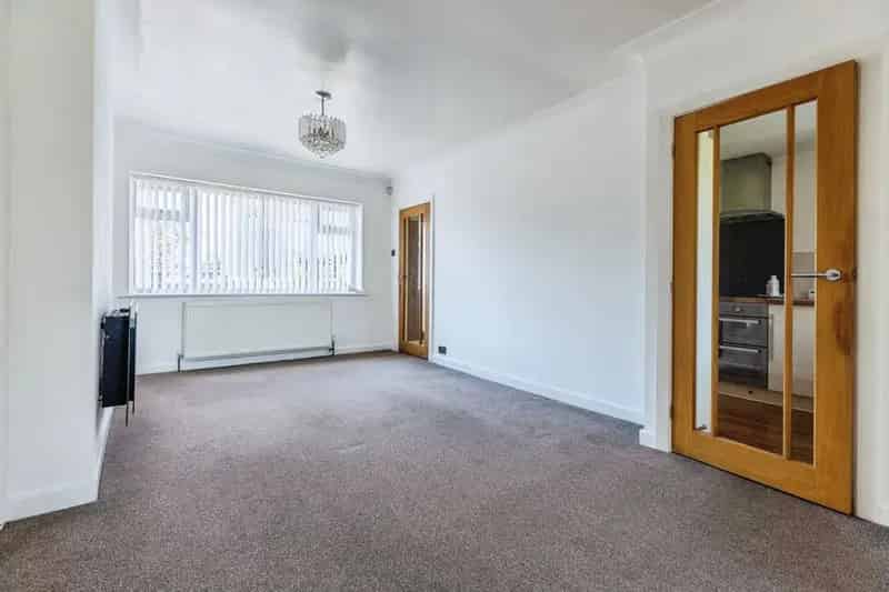 2 Bedroom End Terrace House for Sale Morley Leeds