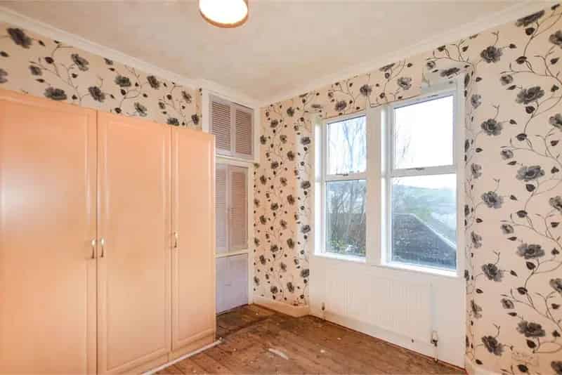 2 Bed Ground Floor Flat Near Local Amenities