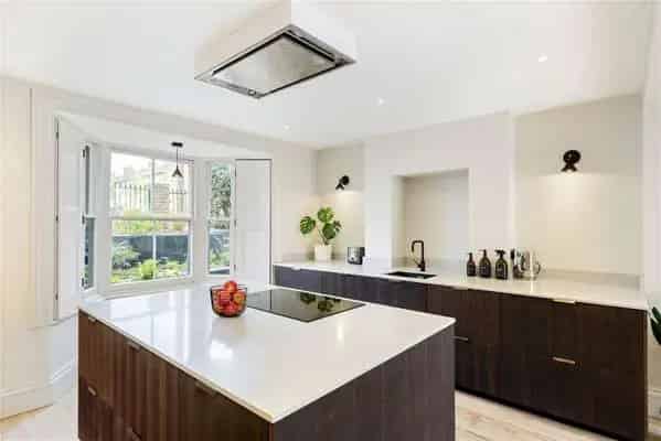 Four Bedroom Victorian House in Victoria Park