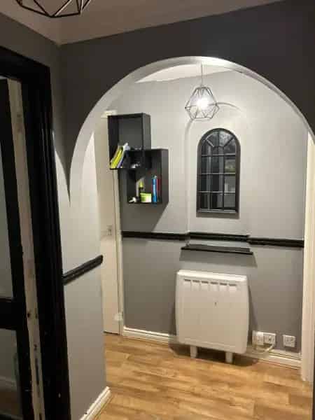 2 Bedroom Flat in Block of 6