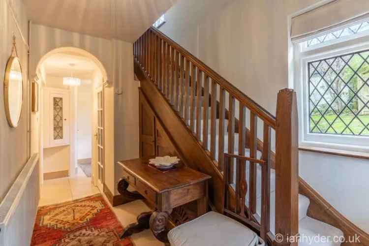 4 Bedroom Semi-Detached House for Sale