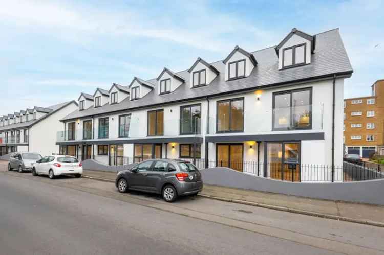 3 Bedroom Penthouse Apartment Hythe Kent CT21